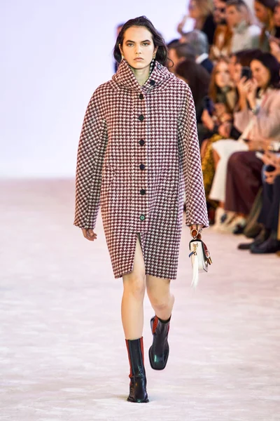 Look 22